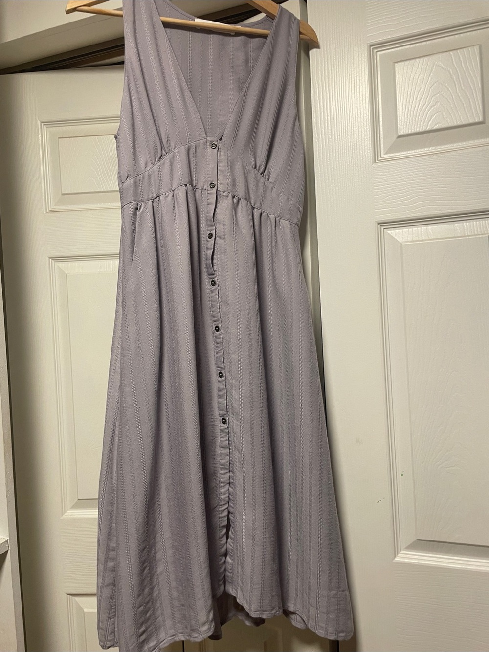 ASTR Lavender Button-Front V-Neck Midi Dress